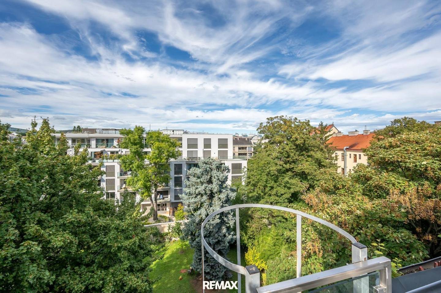 Penthouse with private pool and terraces Spittelau