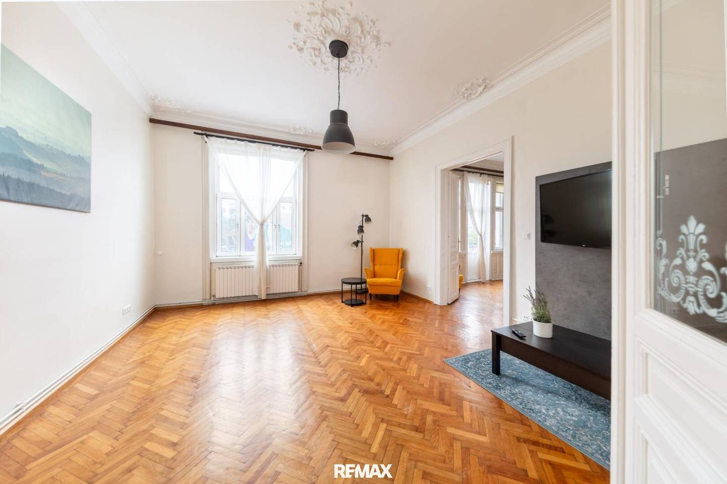 Altbauwohnung mit Balkon nahe MuseumsQuartier