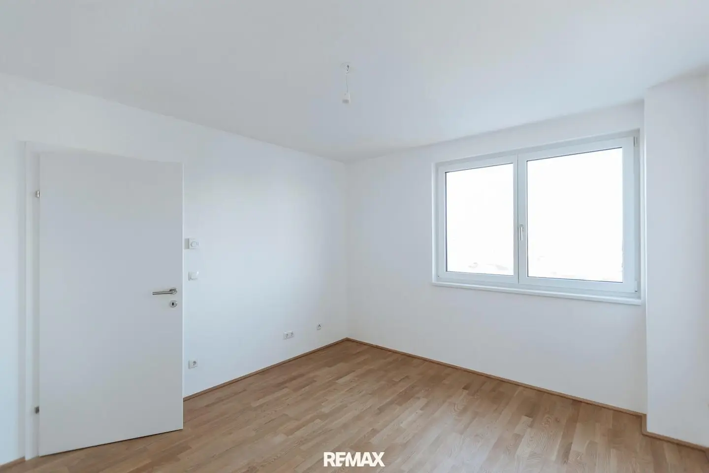 Wohnung Neubau Erstbezug mit privater Loggia und energieeffizienter Bauweise