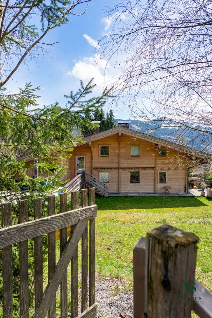 Panoramalage: Ein-/Mehrfamilienhaus in Hopfgarten