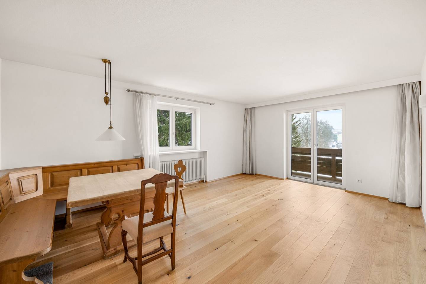 Wohnung mit Balkon und Blick auf Hahnenkamm
