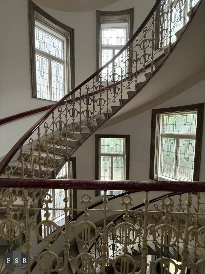 3-Zimmer Altbau-Wohnung am Laurentius Platz, Nähe U3, Jugendstil