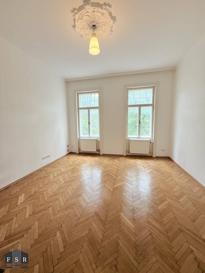 3-Zimmer Altbau-Wohnung am Laurentius Platz, Nähe U3, Jugendstil