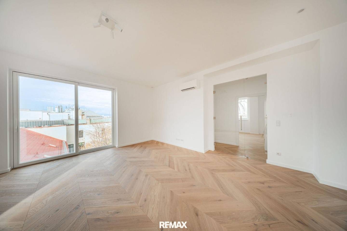 Dachgeschosswohnung am Drasche Park mit Terrasse