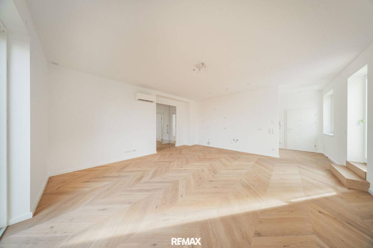 Dachgeschosswohnung am Drasche Park mit Terrasse