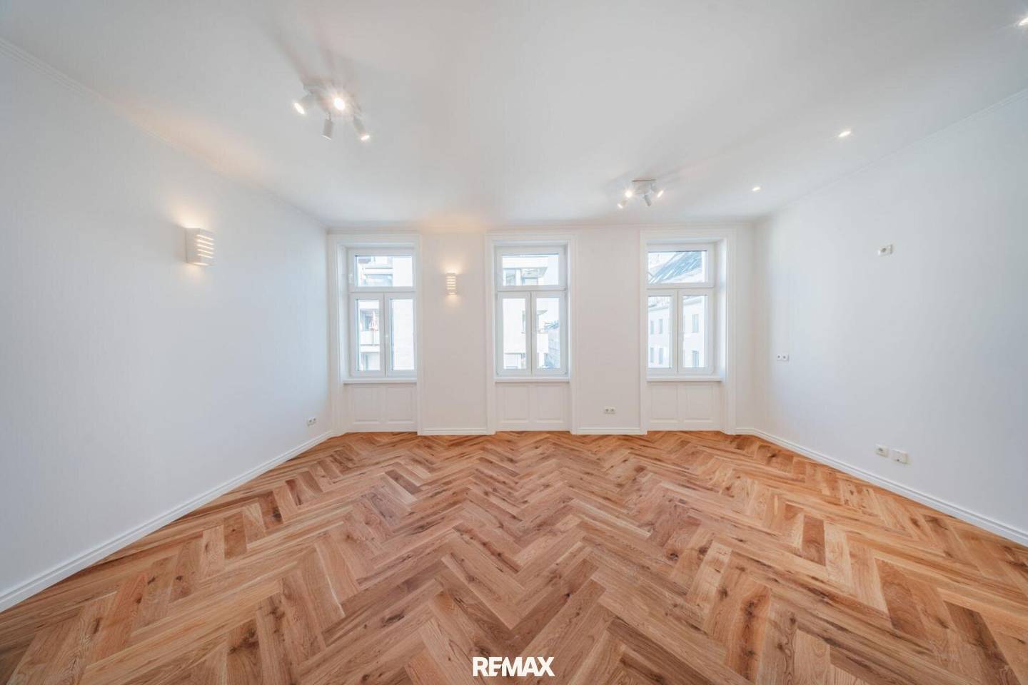 Wohnung nachhaltig saniert Altbau Loggia