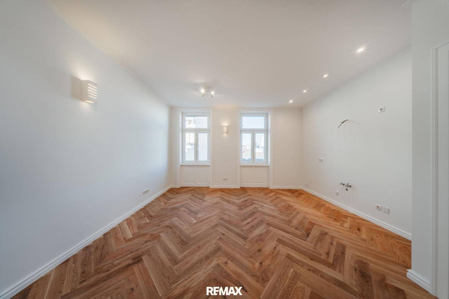 Wohnung Erstbezug Gründerzeithaus U4