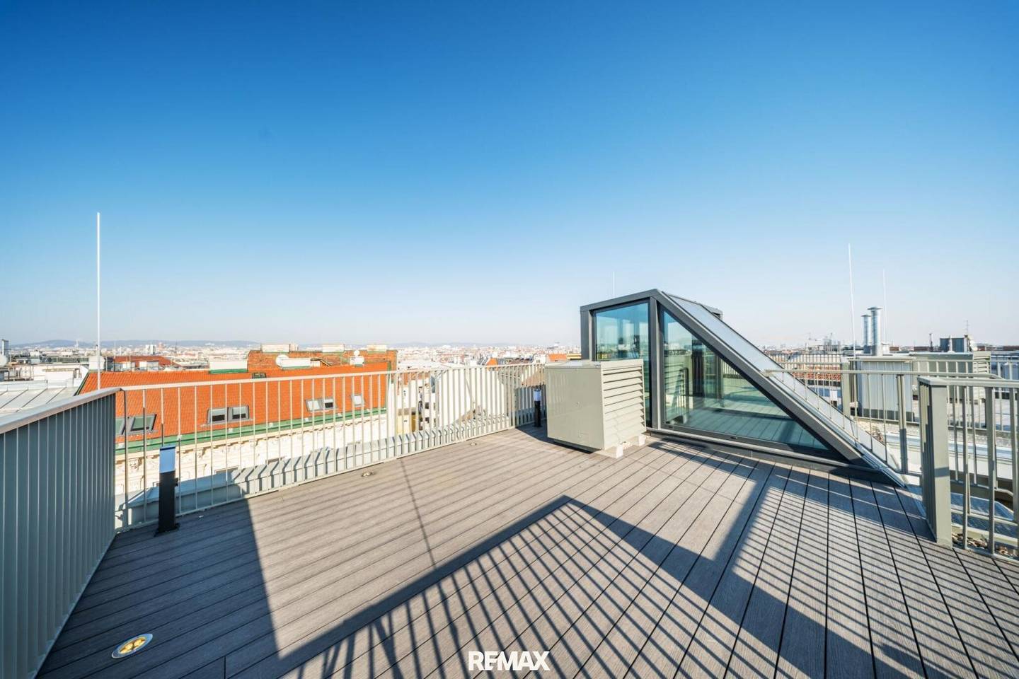 Wohnung mit privater Dachterrasse und Wohnküche