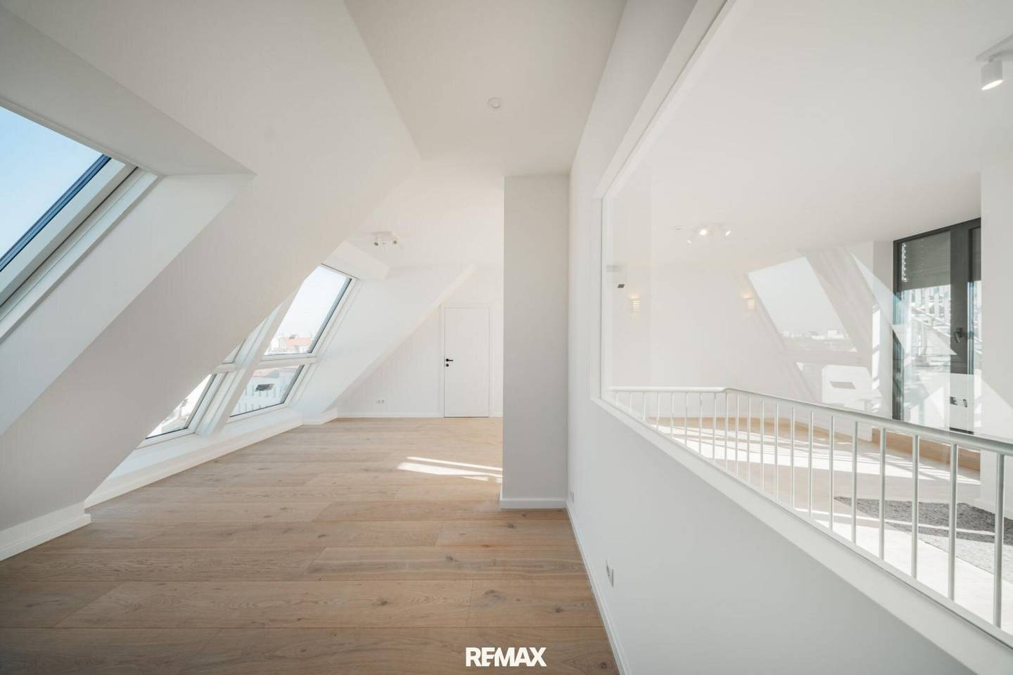 Wohnung mit privater Dachterrasse und Wohnküche