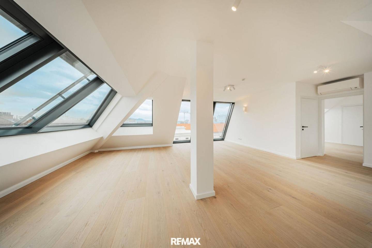 Penthouse Old Danube Large Terrace Like New