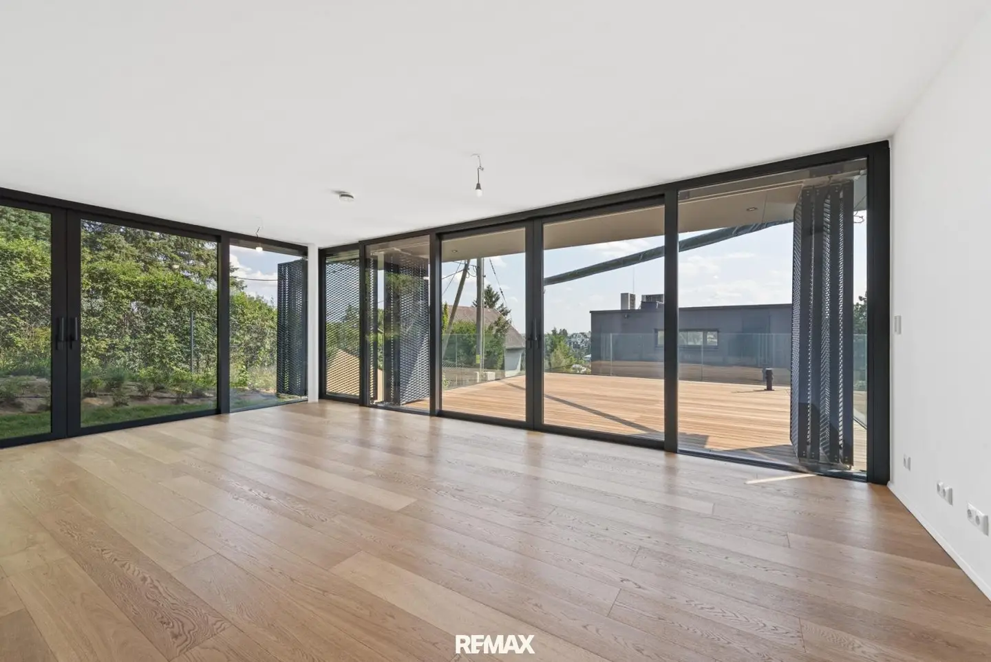 Absolute Ruhelage mit Weitblick in die Weinberge - Pool & Sauna