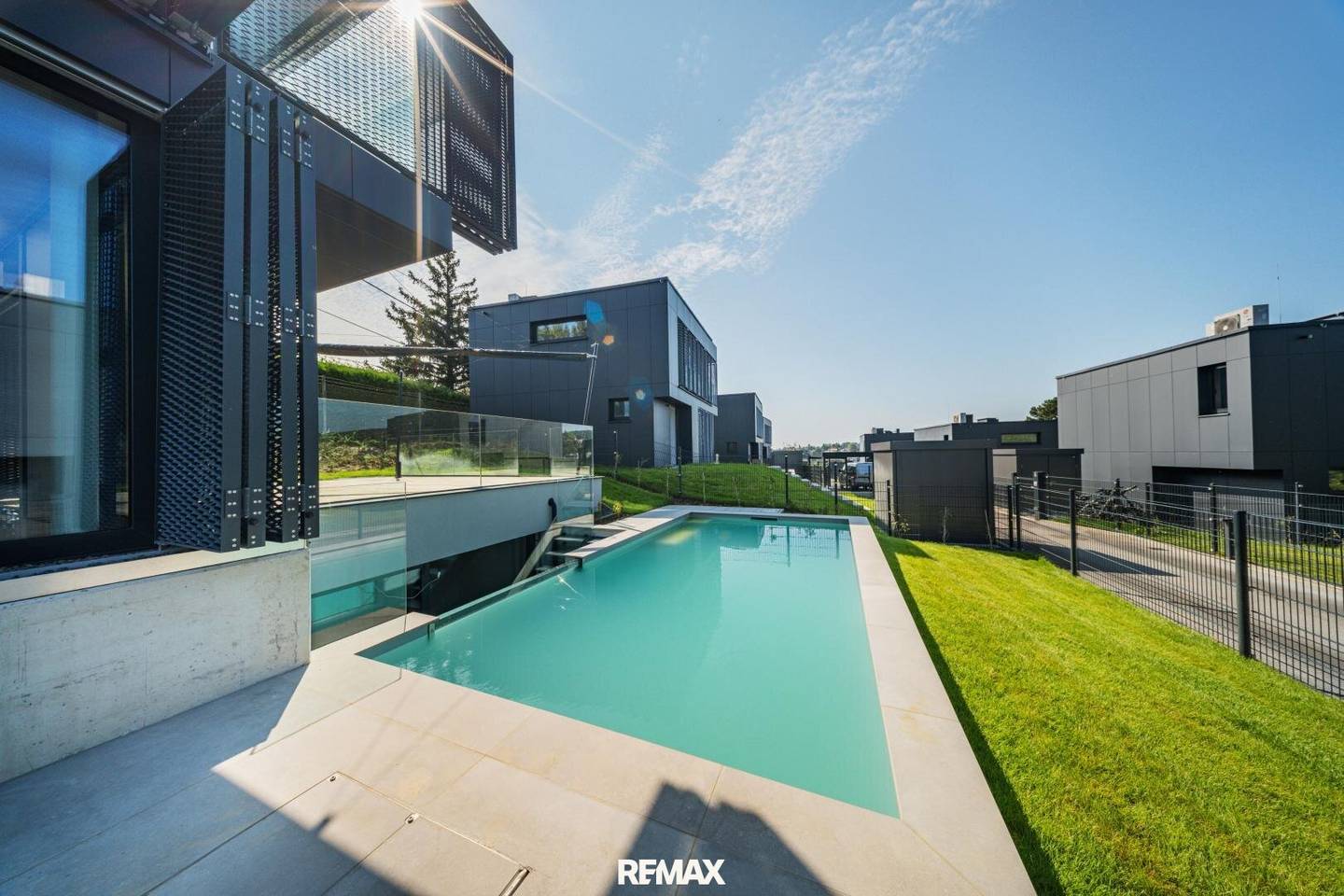 Exklusive Villa in wunderschöner Grünruhelage mit Outdoor-Pool & Sauna