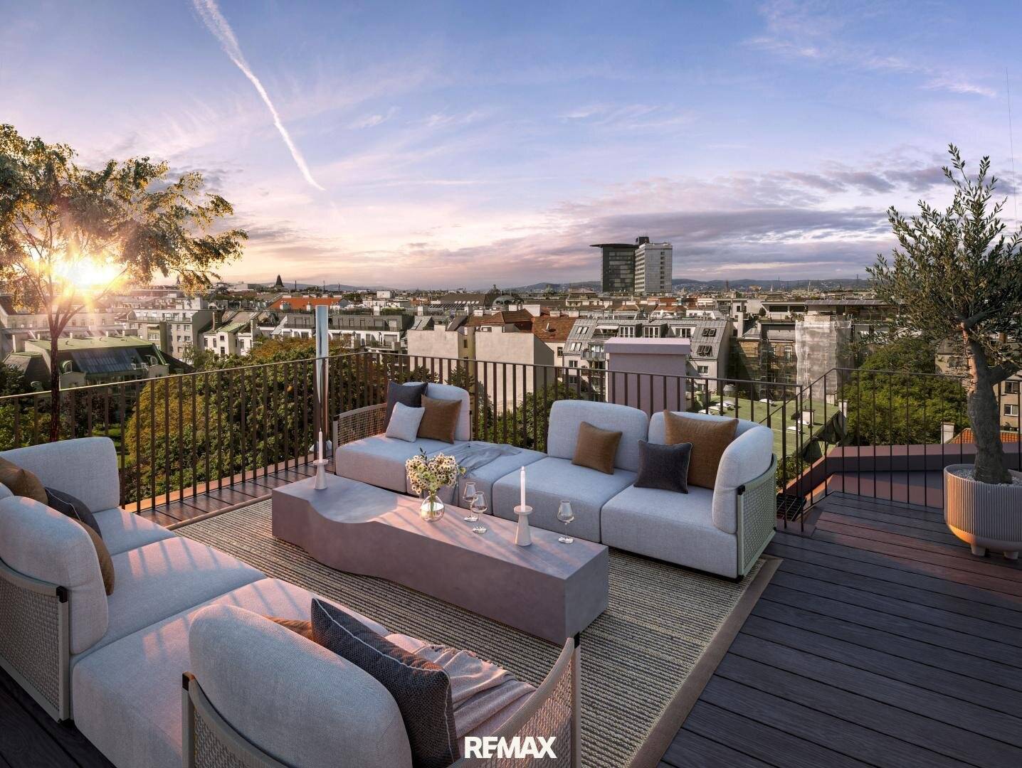 Penthouse mit Dachpool und drei Terrassen
