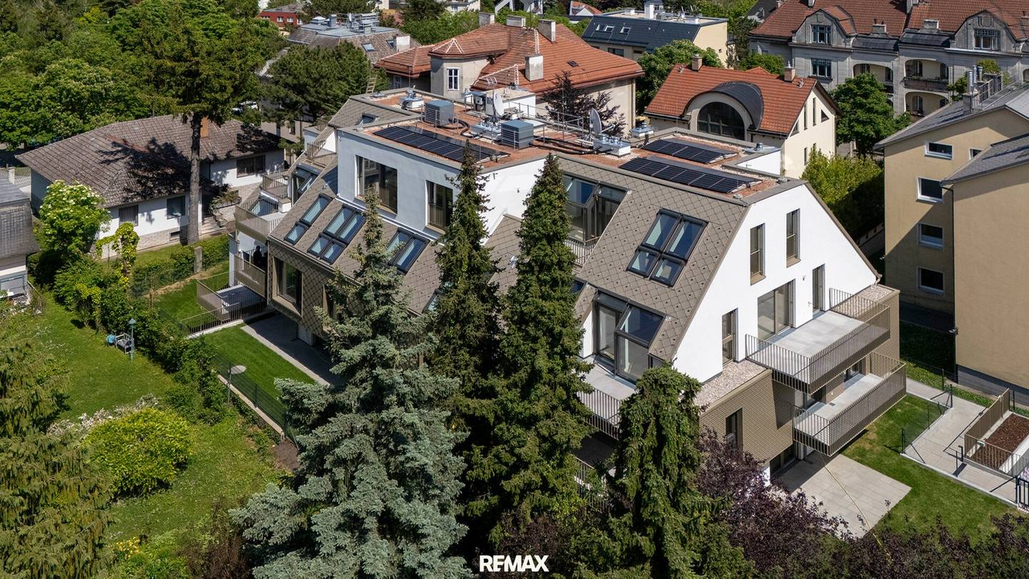 Dachgeschosswohnung Erstbezug Balkon im Grünen