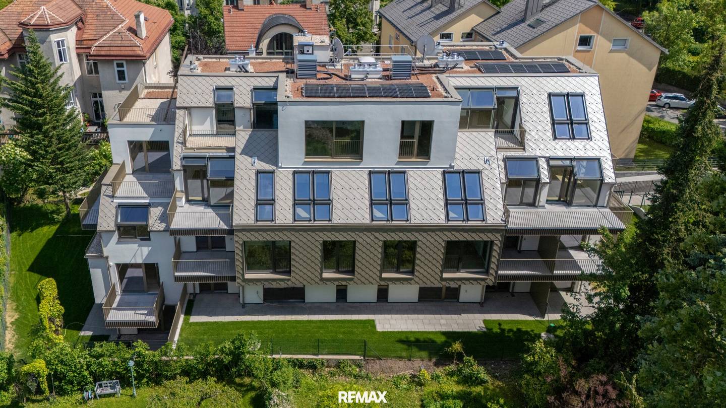Dachgeschosswohnung Erstbezug Balkon im Grünen