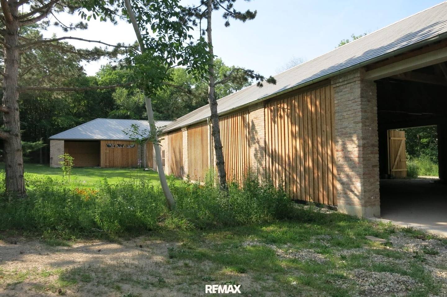 Barn approx 400 m² in Ober St.Veit