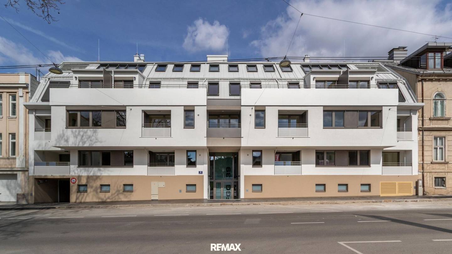 Apartment new build with loggia at Kueniglberg