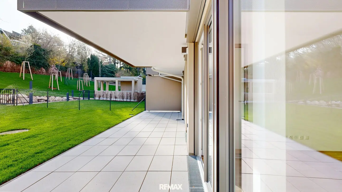 Newly built apartment with garden and loggia