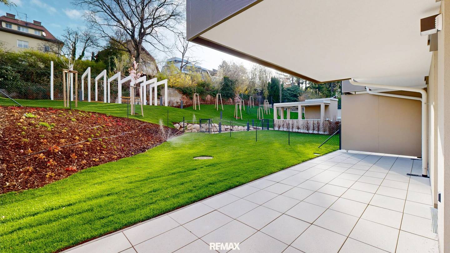 Newly built apartment with garden and loggia
