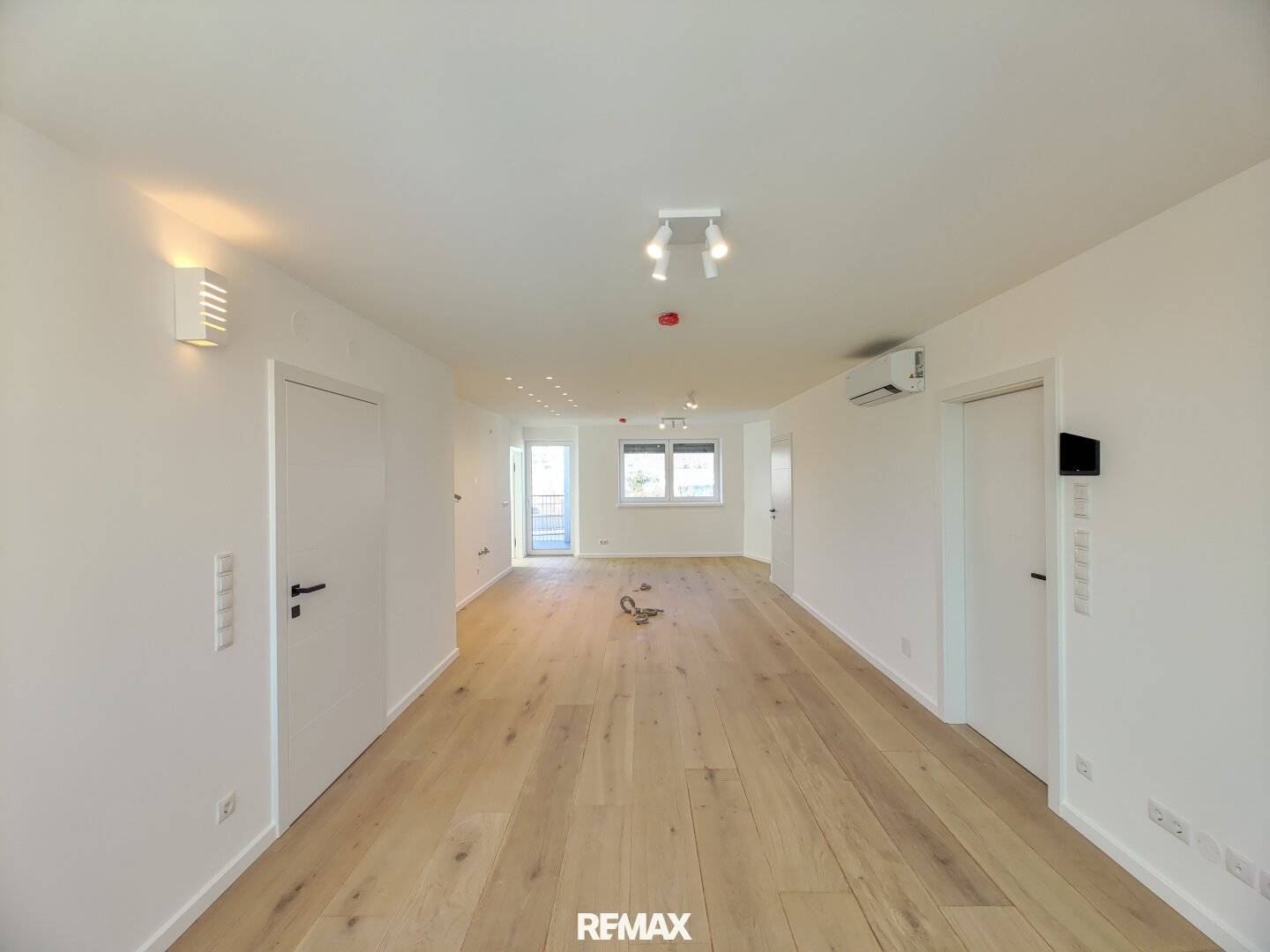 Dachgeschosswohnung Stilaltbau mit Cityblick