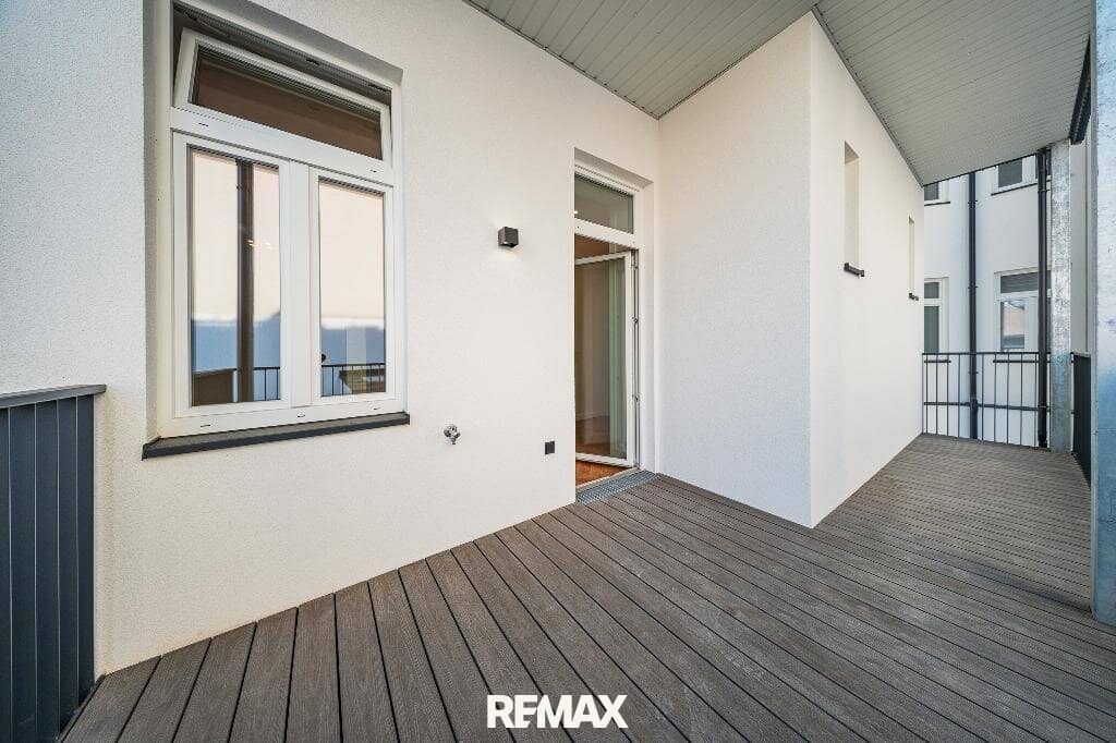 Apartment first occupancy balcony near Alte Donau