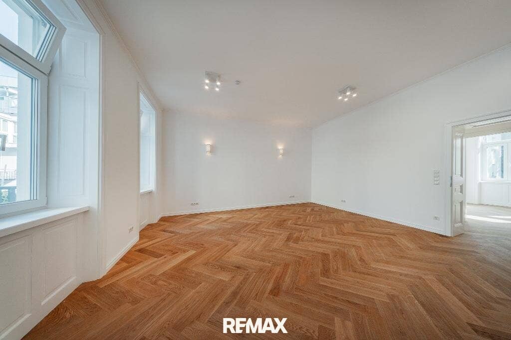 Apartment first occupancy balcony near Alte Donau