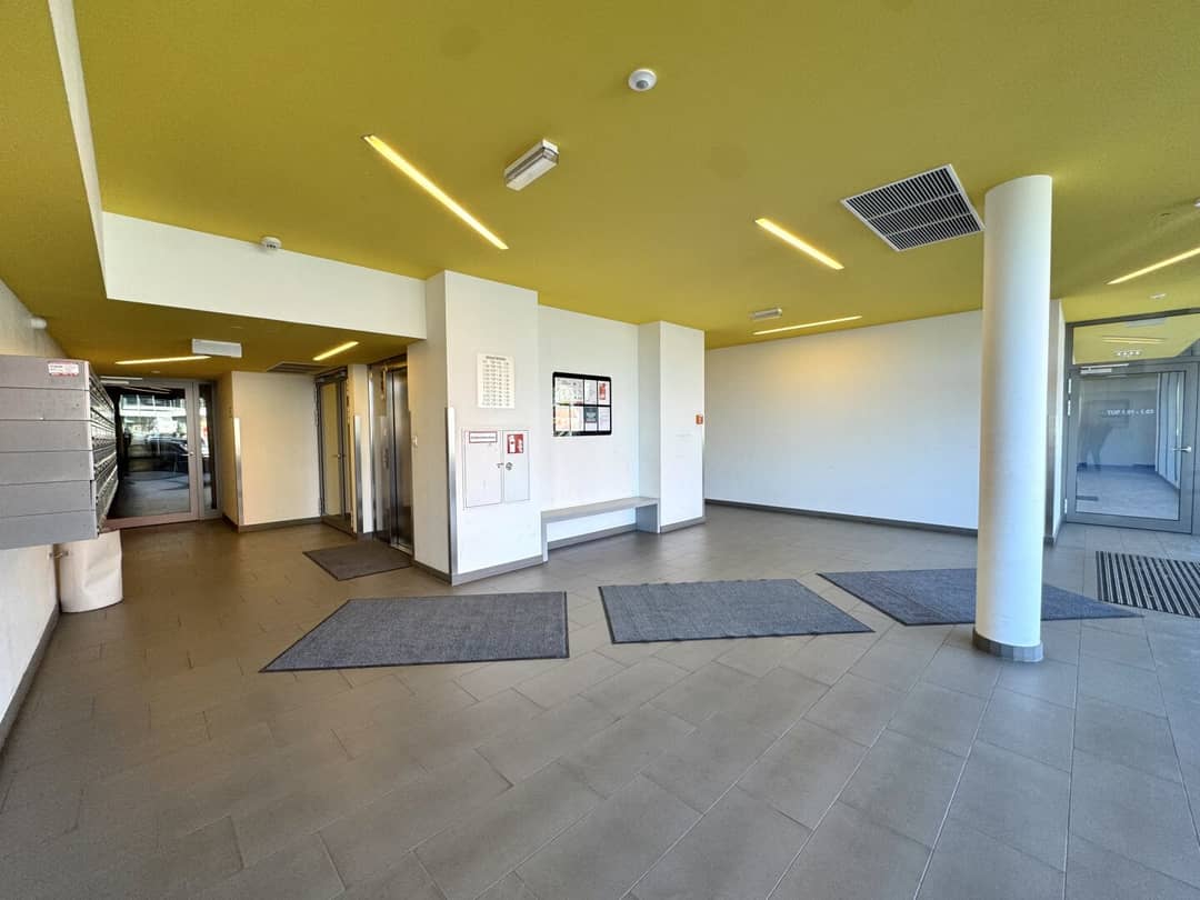 Wohnung mit großer Loggia in ruhiger Innenhoflage