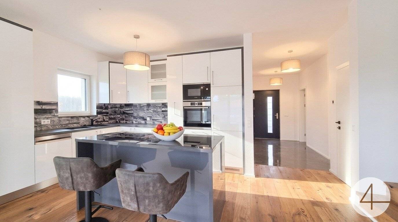 Elegant 156 m² Einfamilienhaus in Riedau mit Terrasse & Garage
