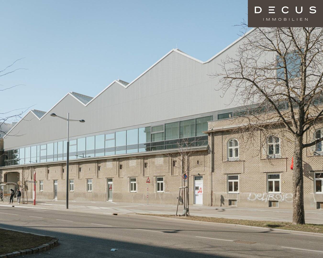 Industrial Style | Fabrik1230 | Office Clinic and Commercial Spaces
 de