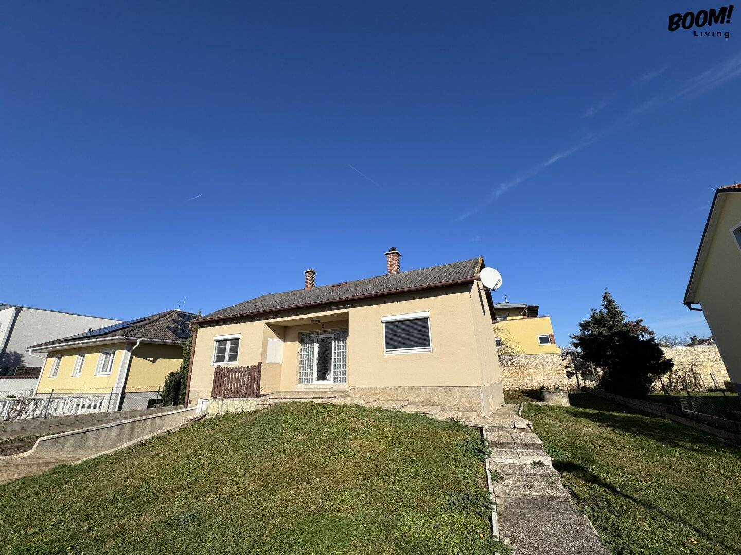 Family Home in Parndorf with Garden