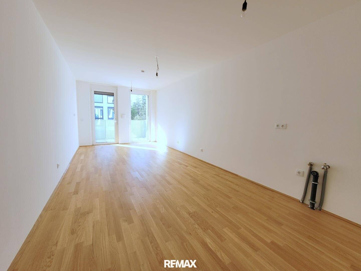 Newly built apartment with balcony in Liesing