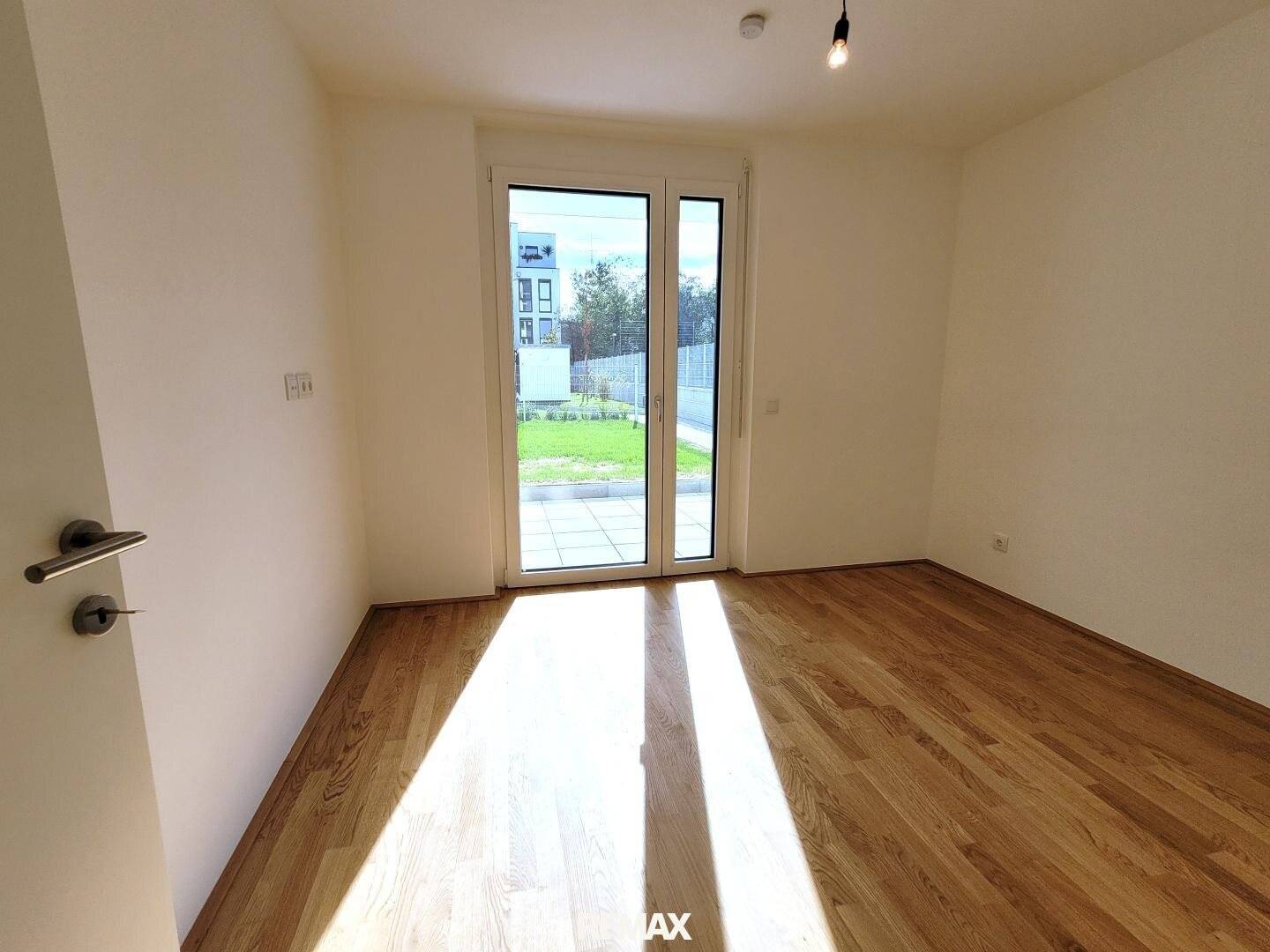 Apartment brand new with garden and terrace