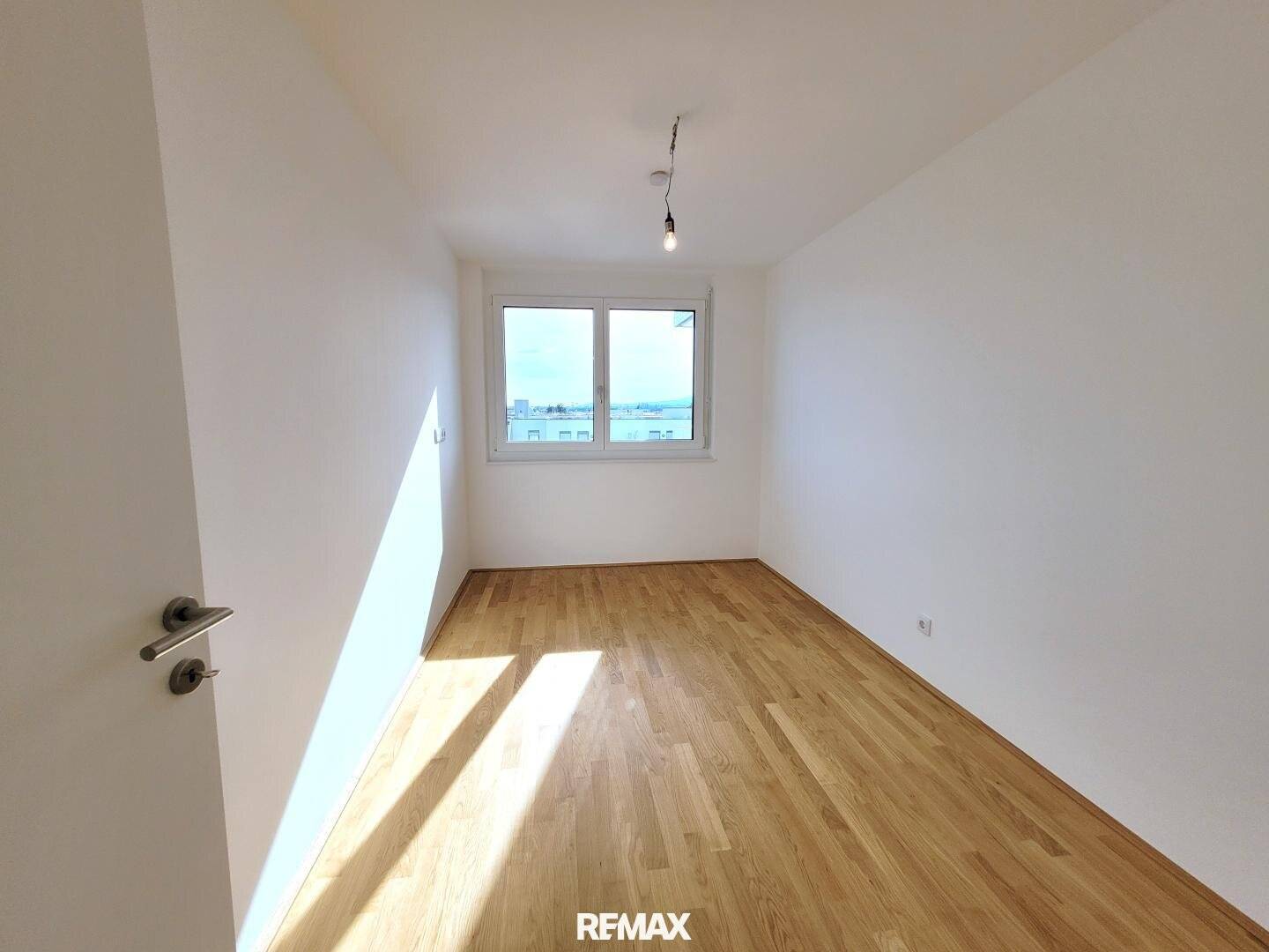 Newly built apartment in Liesing with balcony