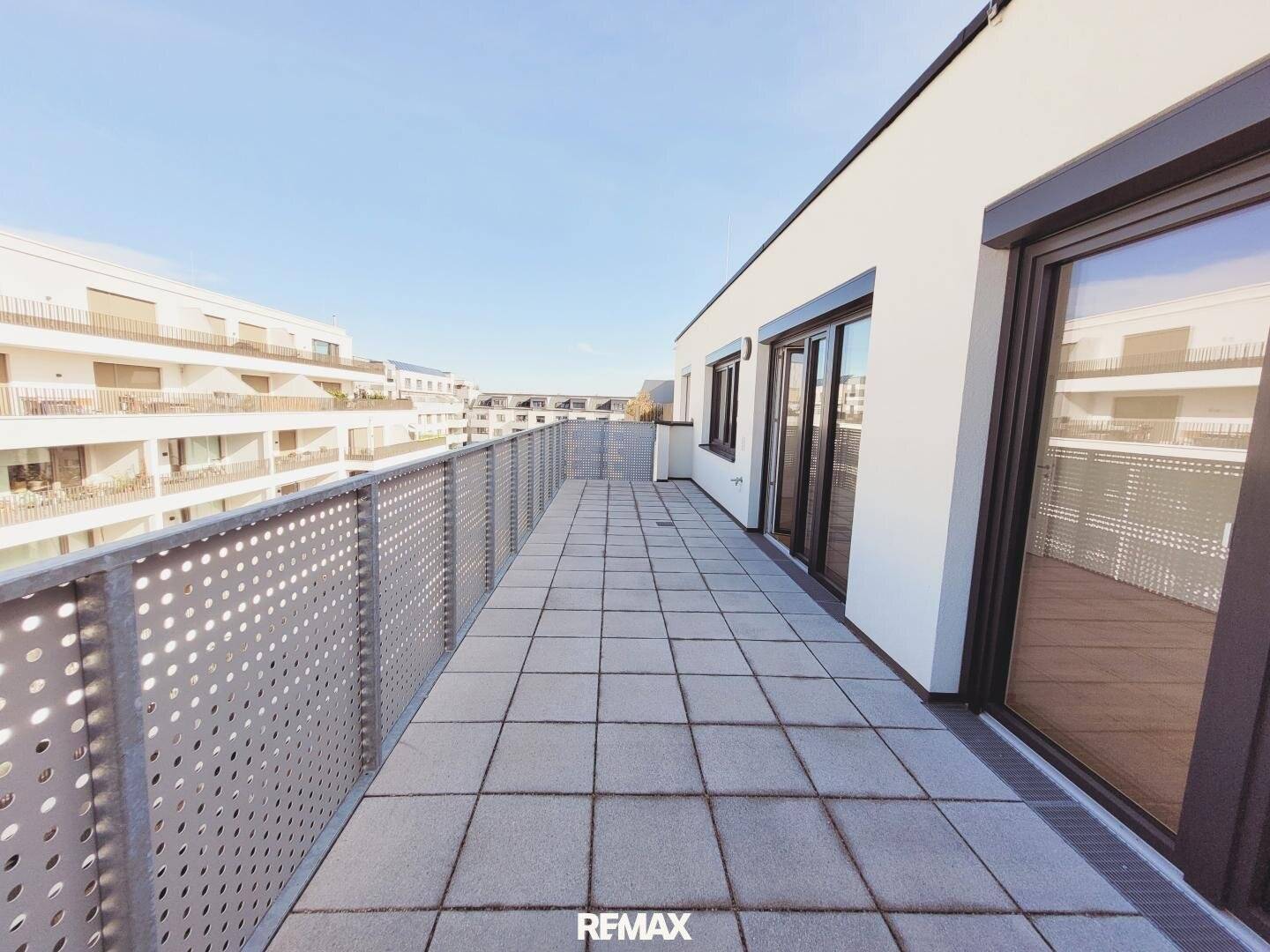 First occupancy apartment with large terrace