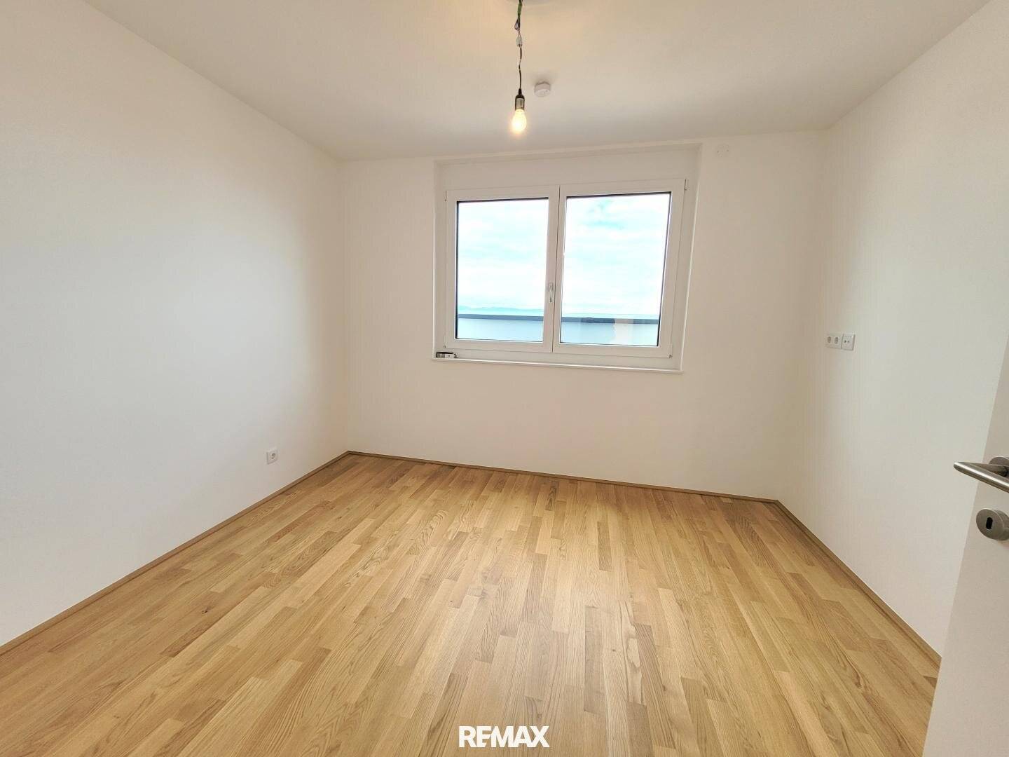 Brand new Maisonettewohnung with terrace loggia