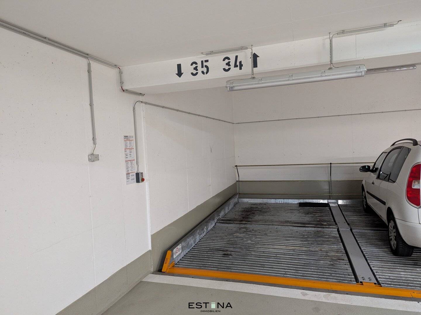 Duplex Parking Space Hietzing