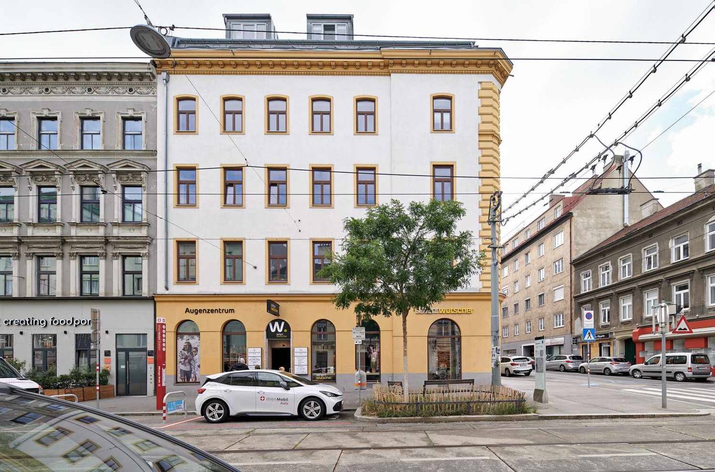 Dachgeschosswohnung mit Dachterrasse nahe U6