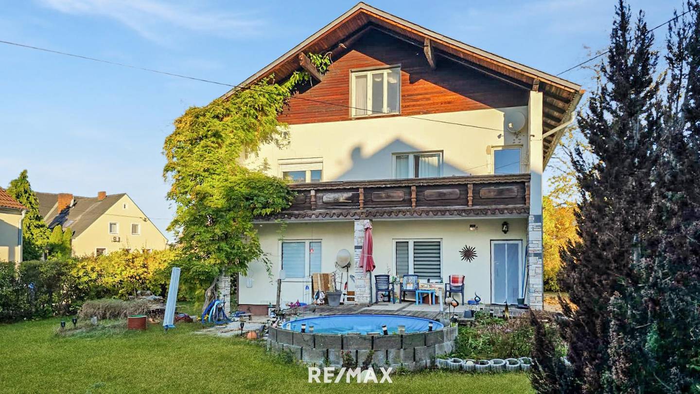 Mehrfamilienhaus in Leonding – 2 Einheiten, großer Garten, Terrasse