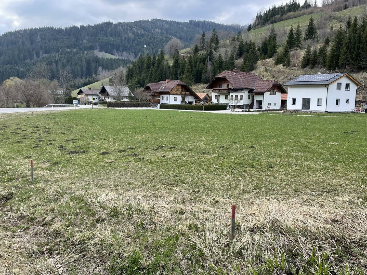 NEUBERG AN DER MÜRZ/KAPELLEN - SCHÖN GELEGENE BAURECHTSGRÜNDE