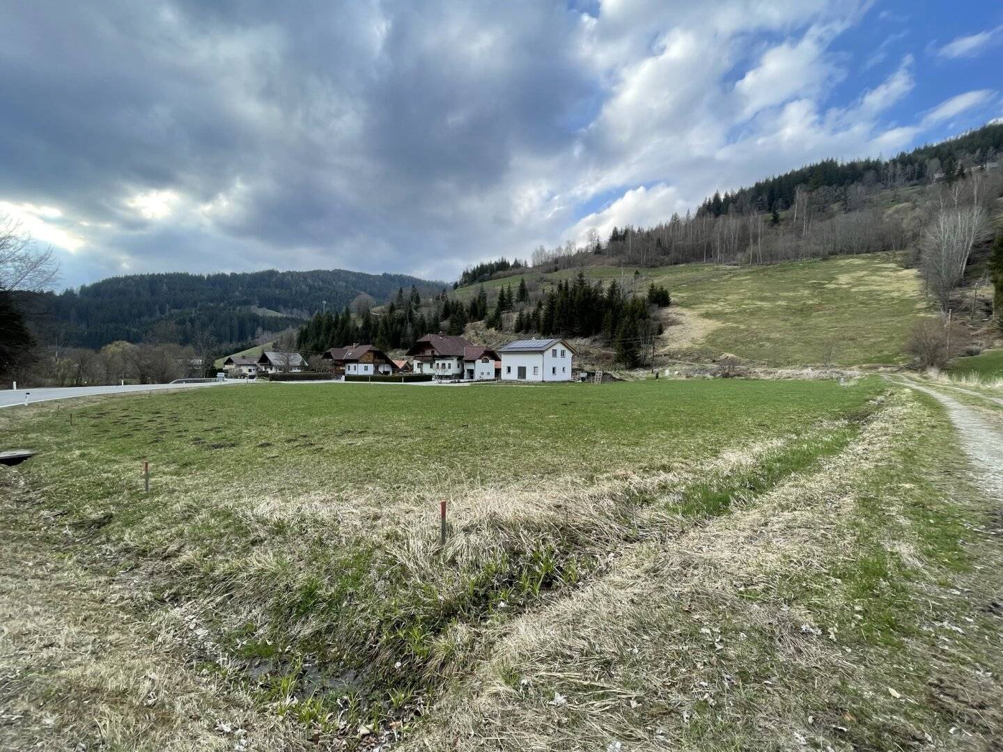 NEUBERG AN DER MÜRZ/KAPELLEN - SCHÖN GELEGENE BAURECHTSGRÜNDE
