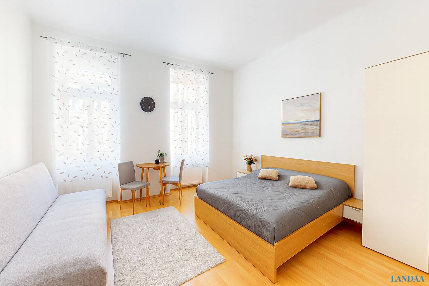Old building apartment Währing investor property