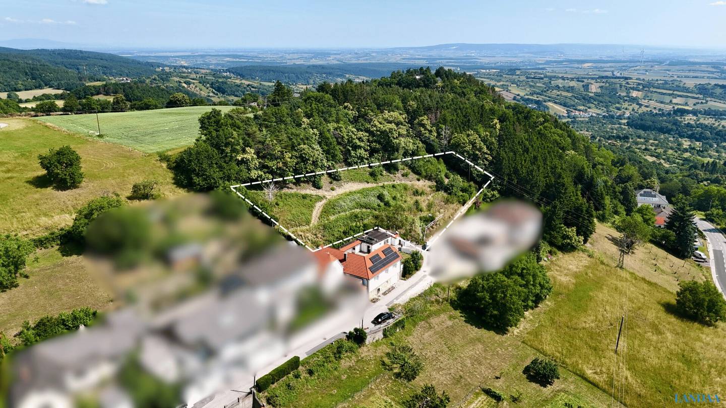 Grundstück in Forchtenstein mit Burgblick, ca. 1.800 m² Fläche