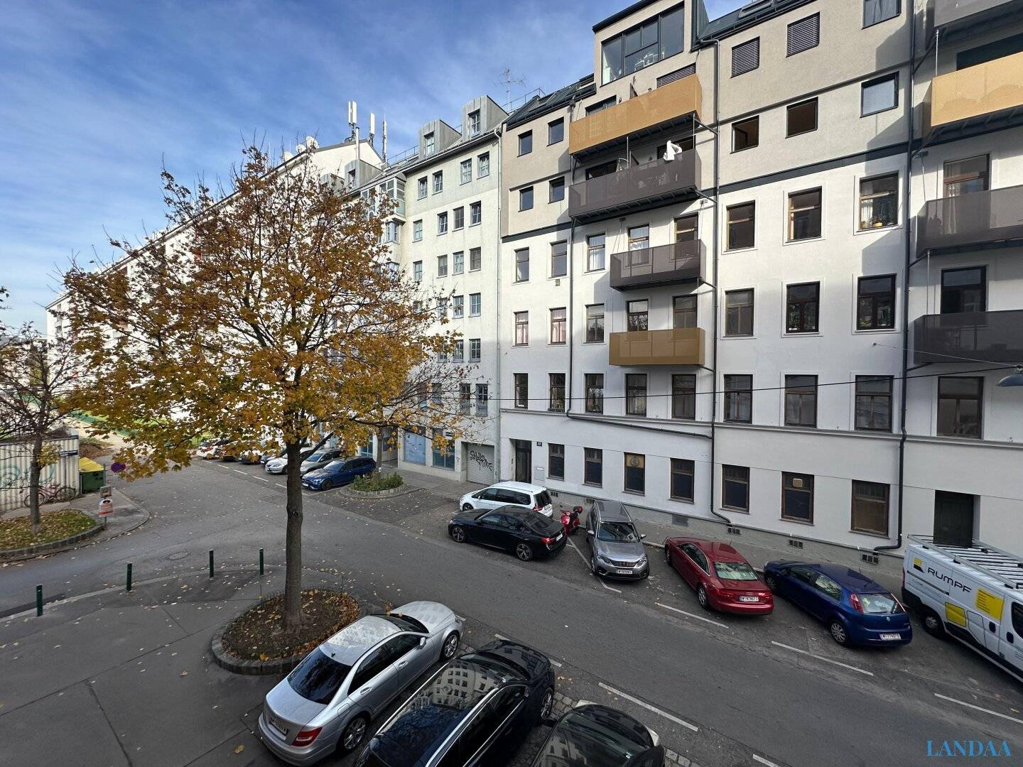 Freshly renovated apartment with lift