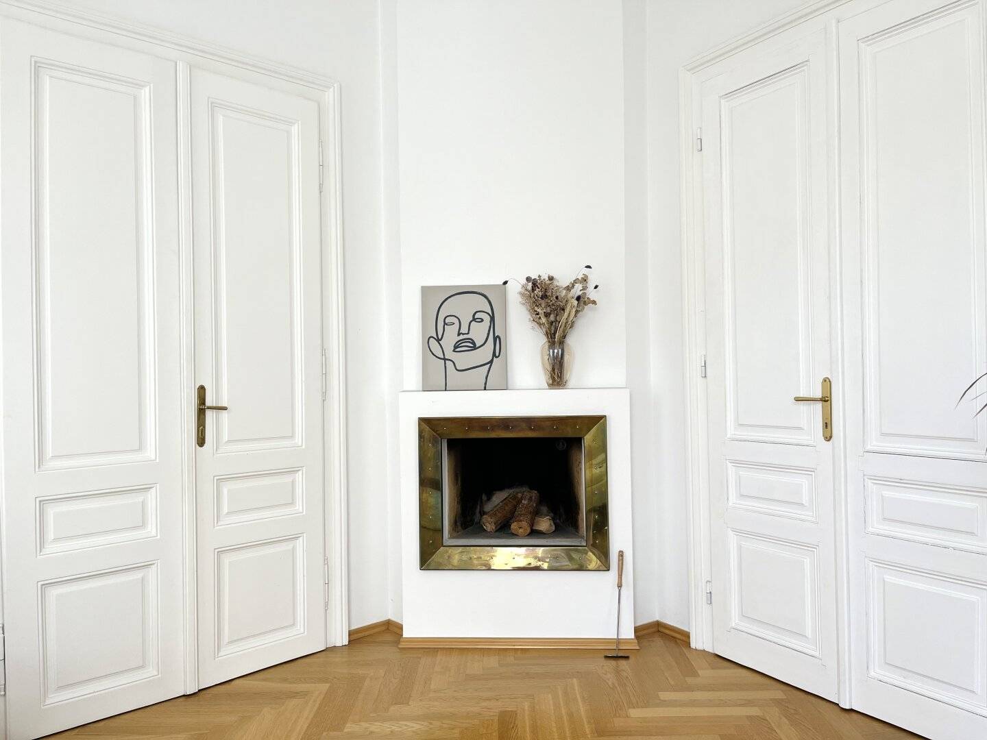 Wohnung Altbau mit Aufzugspotenzial nahe U6