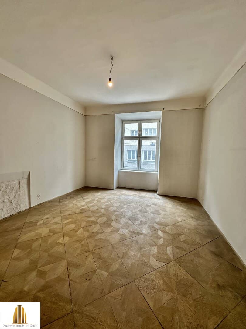 Renovierungsbedürftige Altbauwohnung nahe Neubaugasse