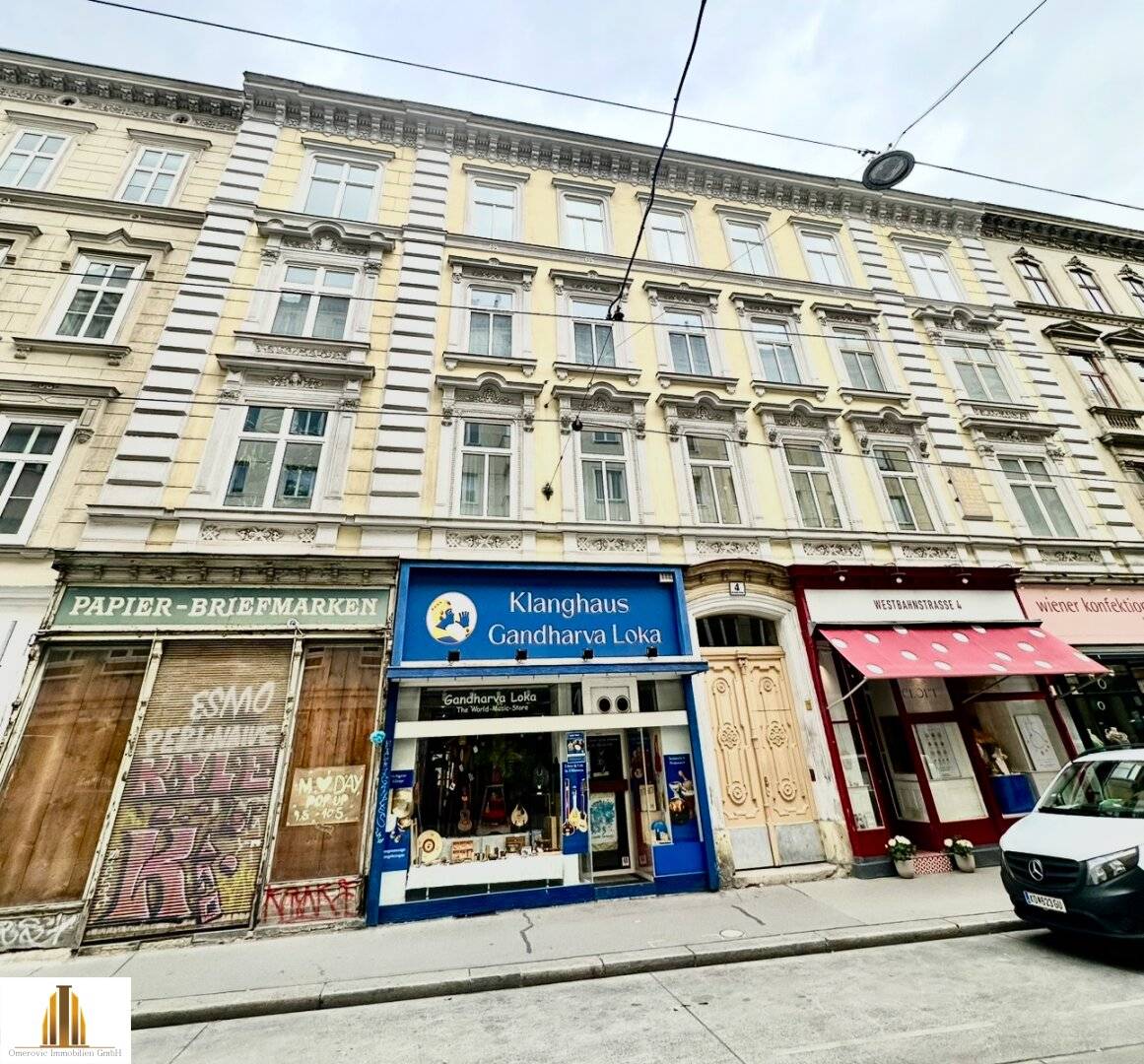 Renovierungsbedürftige Altbauwohnung nahe Neubaugasse