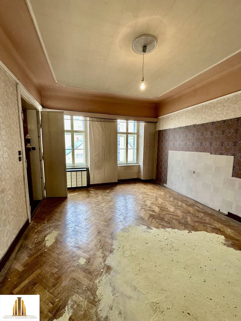 Renovierungsbedürftige Wohnung nahe Neubaugasse