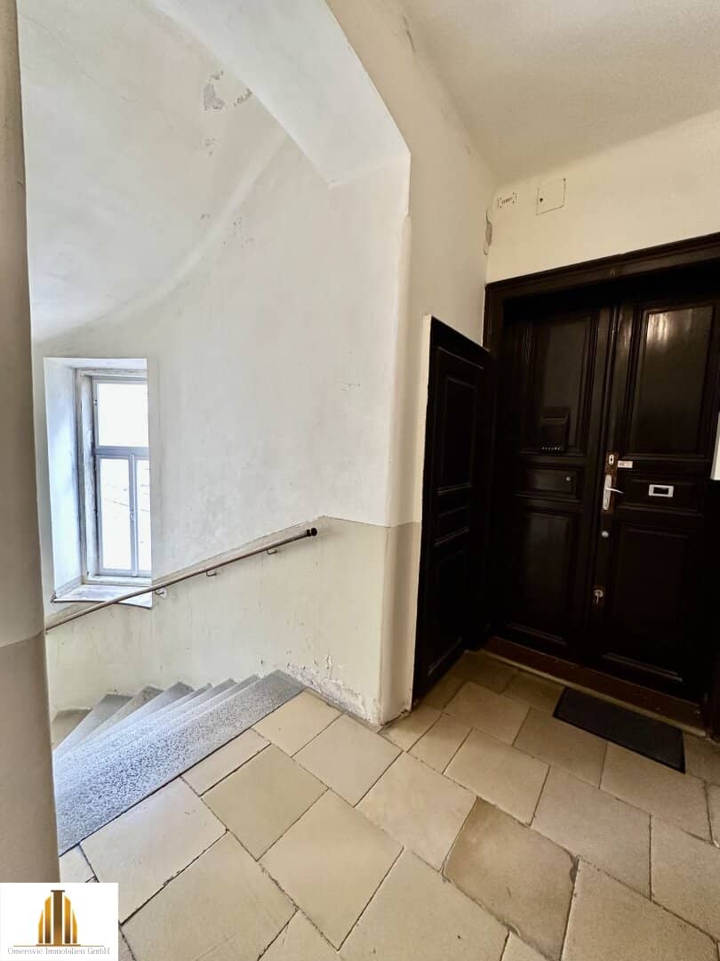 Renovierungsbedürftige Wohnung nahe Neubaugasse