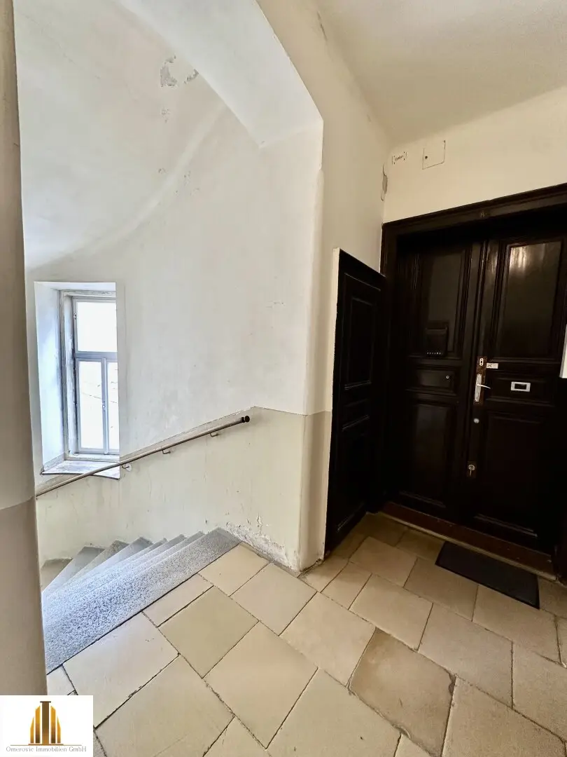 Apartment in need of renovation near Neubaugasse