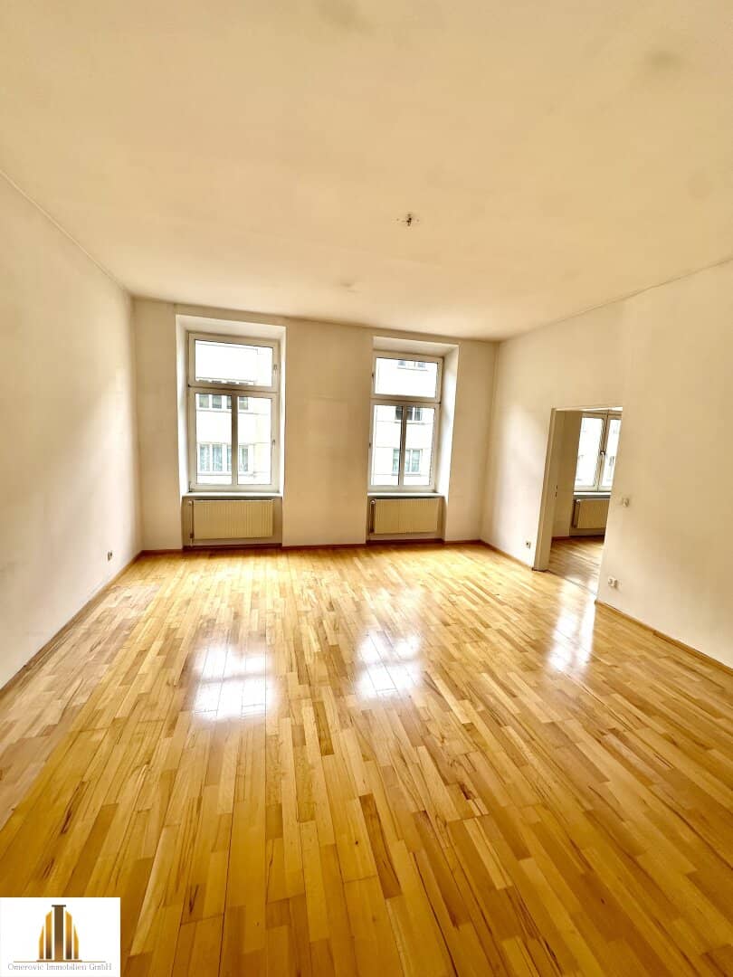 Altbauwohnung im dritten Stock nahe Neubaugasse